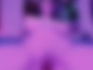 Live cam show with Kim Lennox - White Curvy on Camsoda | colombia