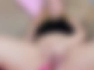 BurnTheWitch MILF webcam performer live streaming