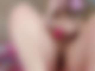 Live cam show with BurnTheWitch - Strip MILF on Camsoda