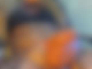 Live cam show with BombomGill - Teen (18+) on luckytryst.com