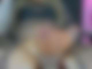 Live-camshow met BombomGill - Blonde Hair op Camsoda