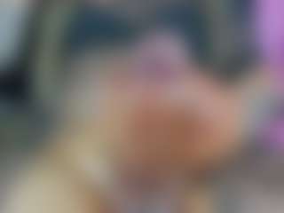 Live-Cam-Show mit BombomGill - Fetish auf Camsoda