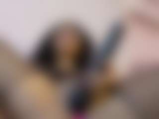 Live cam show with rouse_sexy - Bedroom on Dolls Live