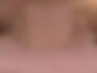 Live cam show with LorenMoreno - Striptease on Uber Horny