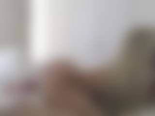 XoxP0ck3tR0cketxoX's Live Sex Cam Show