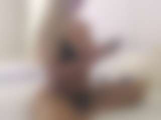 XoxP0ck3tR0cketxoX's Live Sex Cam Show