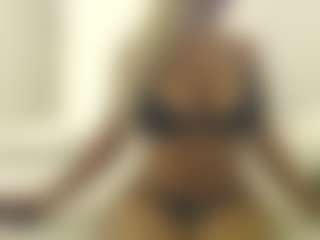 XoxP0ck3tR0cketxoX's Live Sex Cam Show