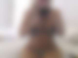 XoxP0ck3tR0cketxoX's Live Sex Cam Show