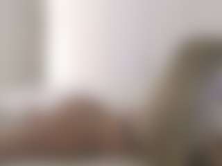XoxP0ck3tR0cketxoX's Live Sex Cam Show