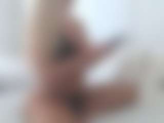 XoxP0ck3tR0cketxoX's Live Sex Cam Show