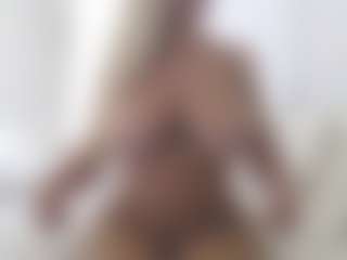 XoxP0ck3tR0cketxoX's Live Sex Cam Show