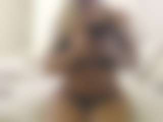 XoxP0ck3tR0cketxoX's Live Sex Cam Show