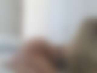 XoxP0ck3tR0cketxoX's Live Sex Cam Show