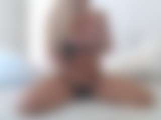 XoxP0ck3tR0cketxoX's Live Sex Cam Show