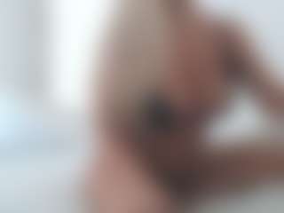 XoxP0ck3tR0cketxoX's Live Sex Cam Show