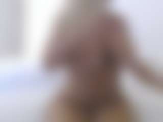 XoxP0ck3tR0cketxoX's Live Sex Cam Show