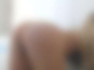 XoxP0ck3tR0cketxoX's Live Sex Cam Show