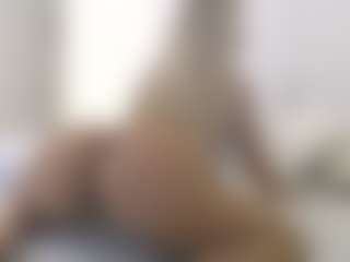XoxP0ck3tR0cketxoX's Live Sex Cam Show