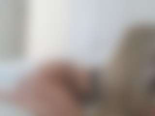 XoxP0ck3tR0cketxoX's Live Sex Cam Show