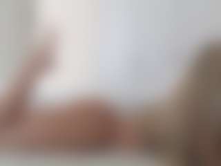XoxP0ck3tR0cketxoX's Live Sex Cam Show