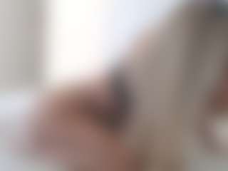 XoxP0ck3tR0cketxoX's Live Sex Cam Show