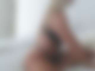XoxP0ck3tR0cketxoX's Live Sex Cam Show