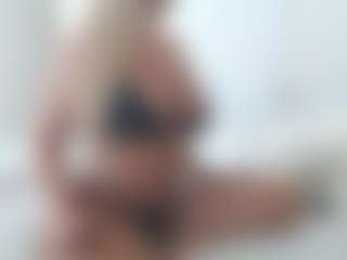 XoxP0ck3tR0cketxoX's Live Sex Cam Show