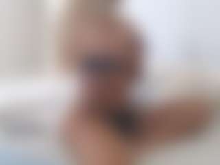 XoxP0ck3tR0cketxoX's Live Sex Cam Show
