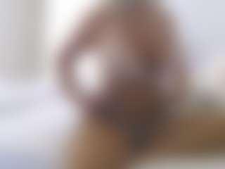 Live cam show with XoxP0ck3tR0cketxoX - Toes on AdultVida.com