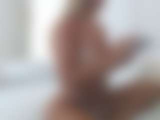 XoxP0ck3tR0cketxoX's Live Sex Cam Show