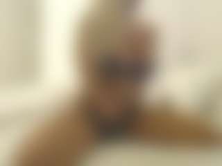 XoxP0ck3tR0cketxoX's Live Sex Cam Show