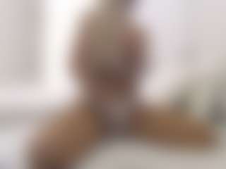 XoxP0ck3tR0cketxoX's Live Sex Cam Show