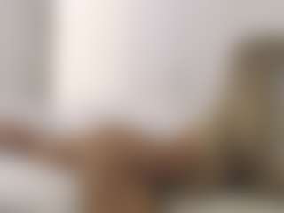 XoxP0ck3tR0cketxoX's Live Sex Cam Show