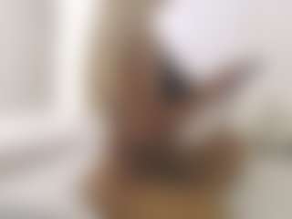 XoxP0ck3tR0cketxoX's Live Sex Cam Show