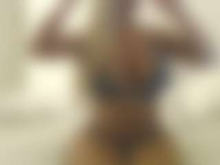 XoxP0ck3tR0cketxoX's Live Sex Cam Show