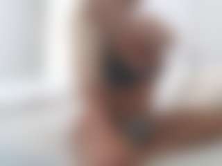 XoxP0ck3tR0cketxoX's Live Sex Cam Show
