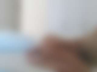 Live cam show with XoxP0ck3tR0cketxoX - Lick on CamwithHer