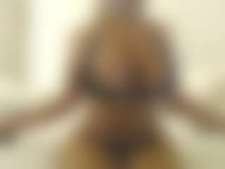 XoxP0ck3tR0cketxoX's Live Sex Cam Show
