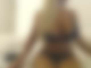 XoxP0ck3tR0cketxoX's Live Sex Cam Show