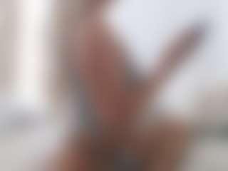 XoxP0ck3tR0cketxoX's Live Sex Cam Show