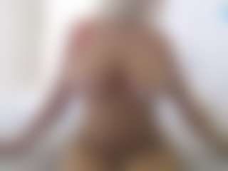 XoxP0ck3tR0cketxoX's Live Sex Cam Show