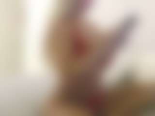 Live cam show with XoxP0ck3tR0cketxoX - Wet on Camsoda