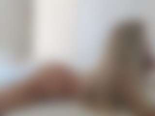 XoxP0ck3tR0cketxoX's Live Sex Cam Show