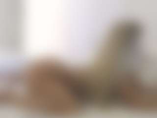Live cam show with XoxP0ck3tR0cketxoX - HD Curvy on Chatstar