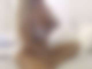 Live cam show with XoxP0ck3tR0cketxoX - Wet on Camsoda