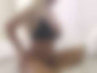 XoxP0ck3tR0cketxoX's Live Sex Cam Show