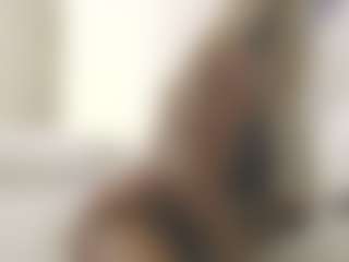 XoxP0ck3tR0cketxoX's Live Sex Cam Show