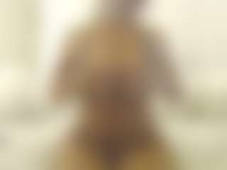 XoxP0ck3tR0cketxoX's Live Sex Cam Show