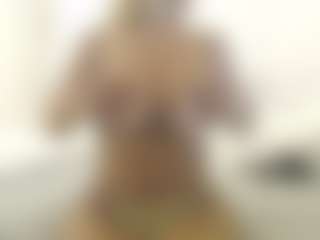 XoxP0ck3tR0cketxoX's Live Sex Cam Show