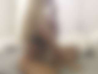 XoxP0ck3tR0cketxoX's Live Sex Cam Show